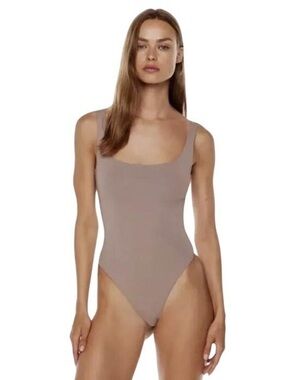 Aritzia Scoop Neck Taupe Bodysuit
